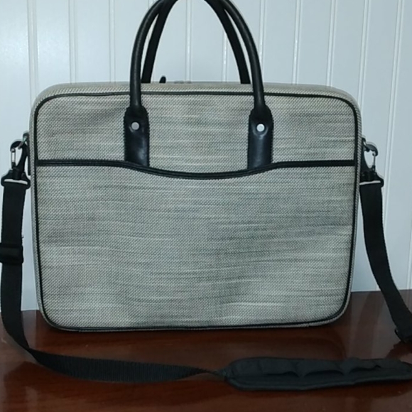 RMD Studio Presents RO - Picture 3 of 8